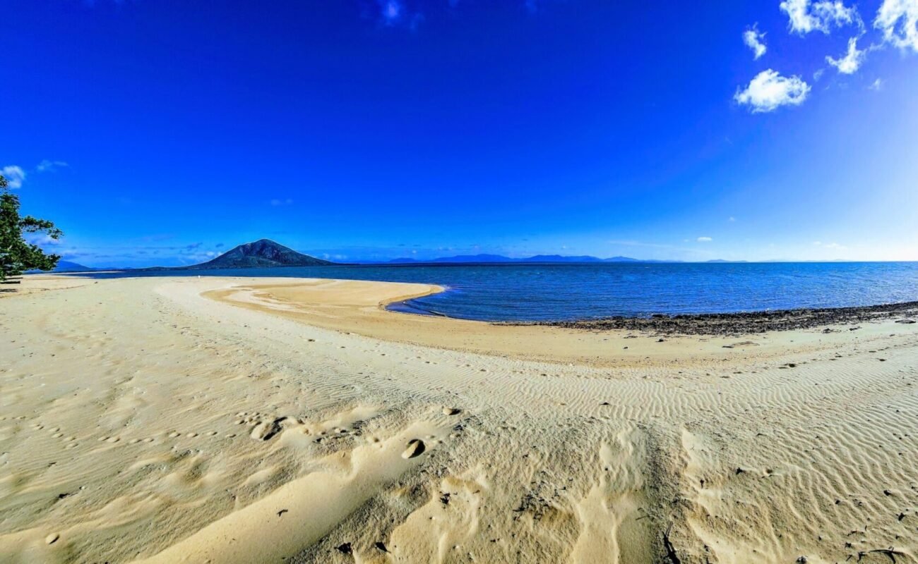 Tranquil Blue Waters Beachscape Tranquil Blue Waters Beachscape